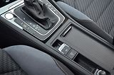 Volkswagen Golf (2017) 1.6 TDi 85kW DSG R-LINE HighL. - náhled 33