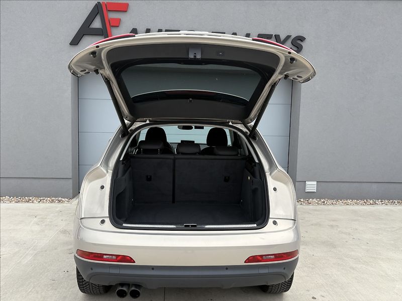 Audi Q3 2,0 TFSI 125 KW QUATTRO - fotka 22 z 24