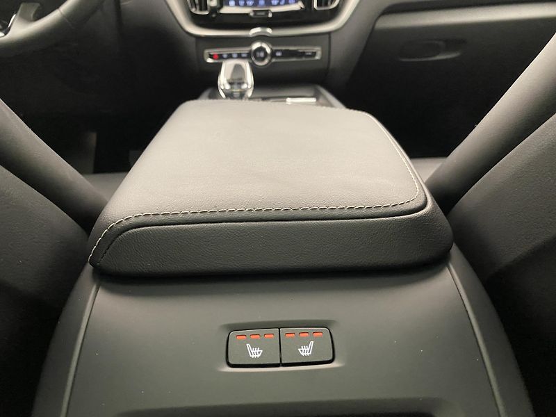 Volvo XC60 AWD POLESTAR AUT CZ 1.maj - fotka 35 z 65