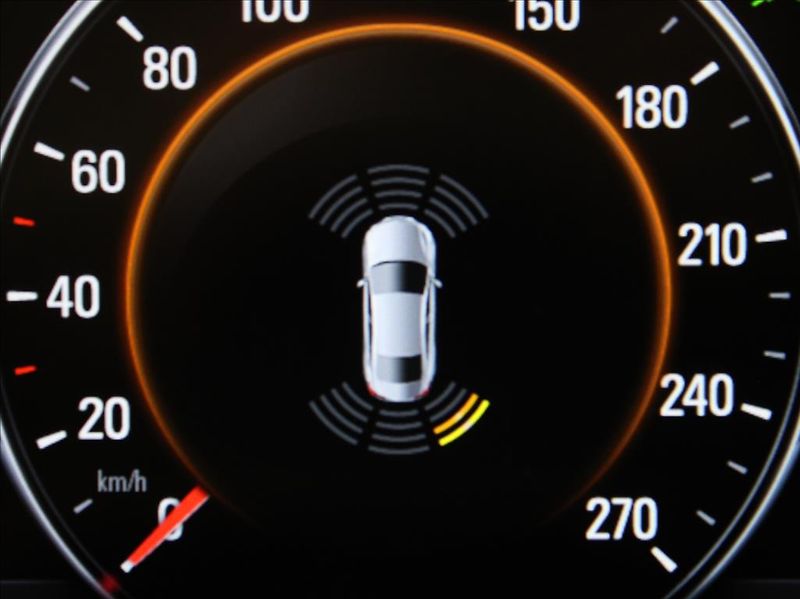 Opel Insignia 2,0 GSI 191kW 4x4 Bose Výprode - fotka 13 z 24