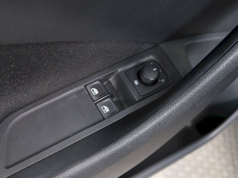 Škoda Scala (2019) ACTIVE 1.0TSI 70KW - fotka 28 z 31