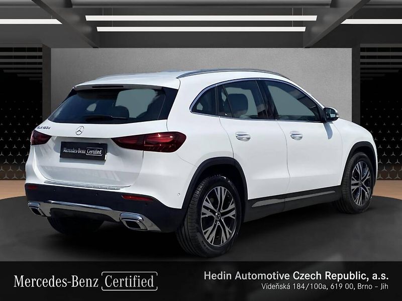 Mercedes-Benz GLA (2025) 180 d - fotka 5 z 28