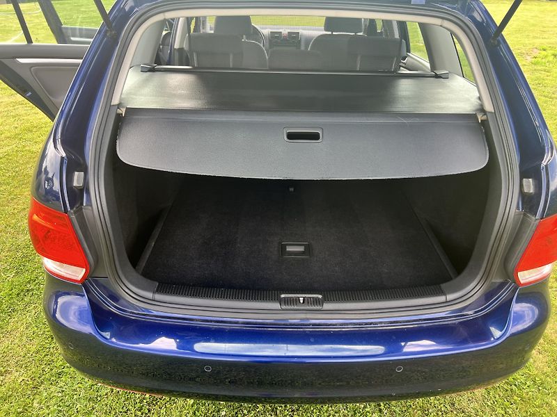 Volkswagen Golf 1.4TSI 90KW,DSG,DIGI,TEMPOMAT - fotka 16 z 45