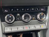 Škoda Karoq (2023) 1.5TSi, 2.maj,ČR, SportLine - náhled 16