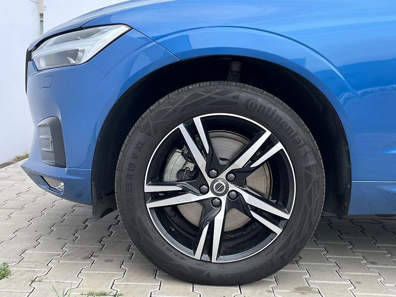 Volvo XC60 R-Design B5 AWD 184kW - fotka 26 z 26