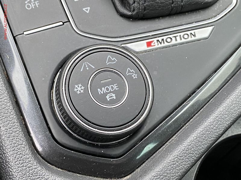 Volkswagen Tiguan (2016) 2.0 TDi 4x4, Highline, DSG, - fotka 15 z 20