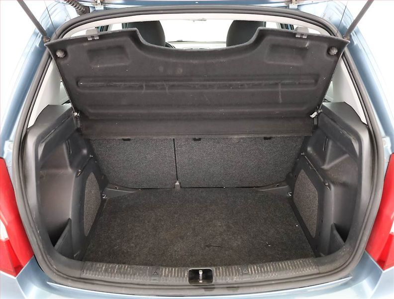 Škoda Fabia (2007) 1.4 TDI, zamluveno - fotka 15 z 15