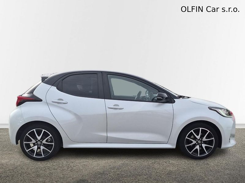 Toyota Yaris Selection Style 1.5 VVT-i 92kW - fotka 6 z 25