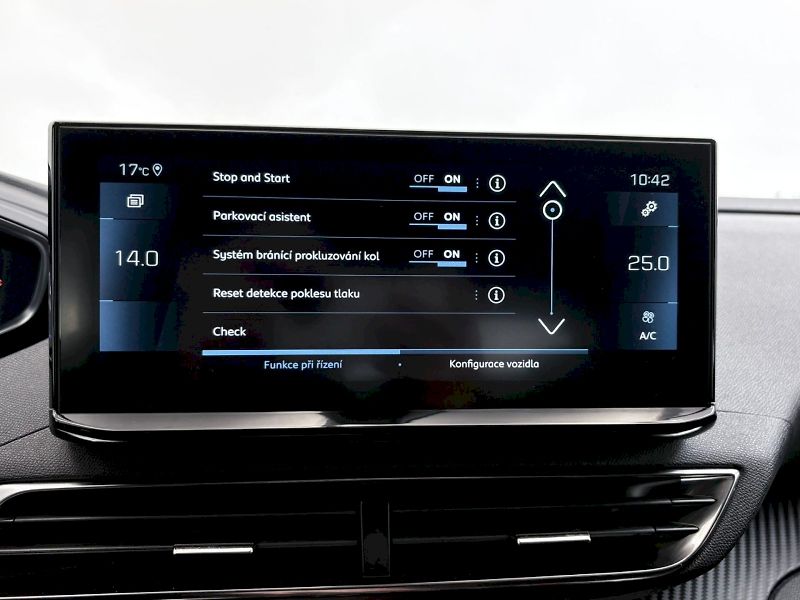 Peugeot 3008 (2024) Active Pack1.2PureTech/96kW 7A - fotka 23 z 31