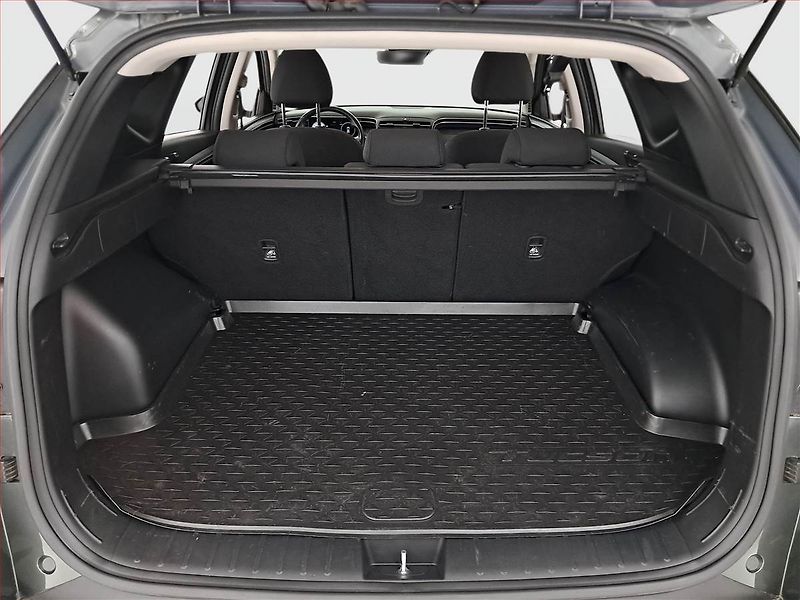 Hyundai Tucson (2021) 1.6 T-GDI - fotka 14 z 19