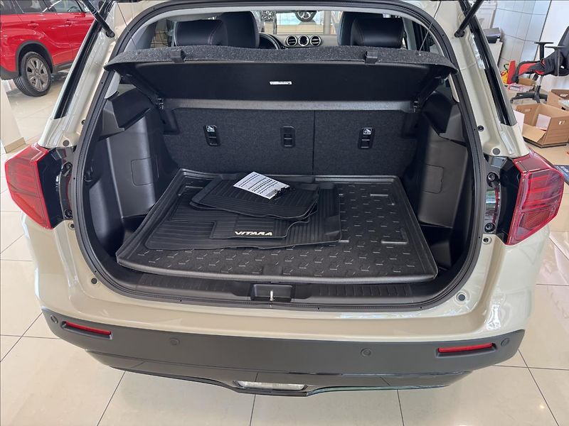 Suzuki Vitara (2026) 1,4 Elegance Allgrip Black ed. - fotka 6 z 6