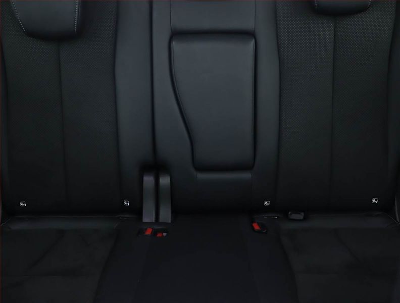 Mitsubishi Eclipse Cross (2021) Plug-in-Hybrid - fotka 10 z 20