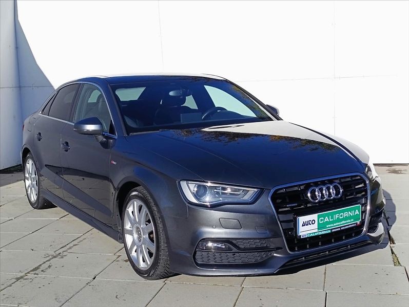 Audi A3 2,0 TDi S-Line Navi,Bi-xenon - fotka 4 z 39