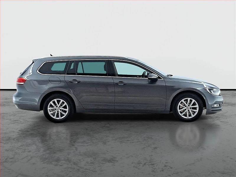 Volkswagen Passat (2017) 2.0 TDI, Automat, Tempomat - fotka 6 z 22