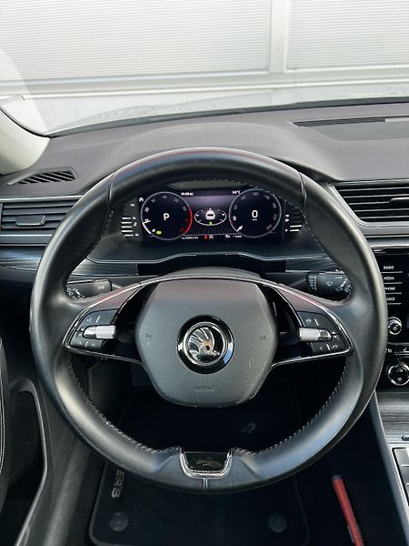 Škoda Superb 1.5TSI DSG Business 1.Maj DPH - fotka 9 z 25