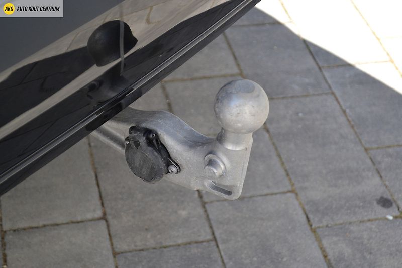 Renault Espace esprit Alpine full hybrid E-Te - fotka 27 z 73