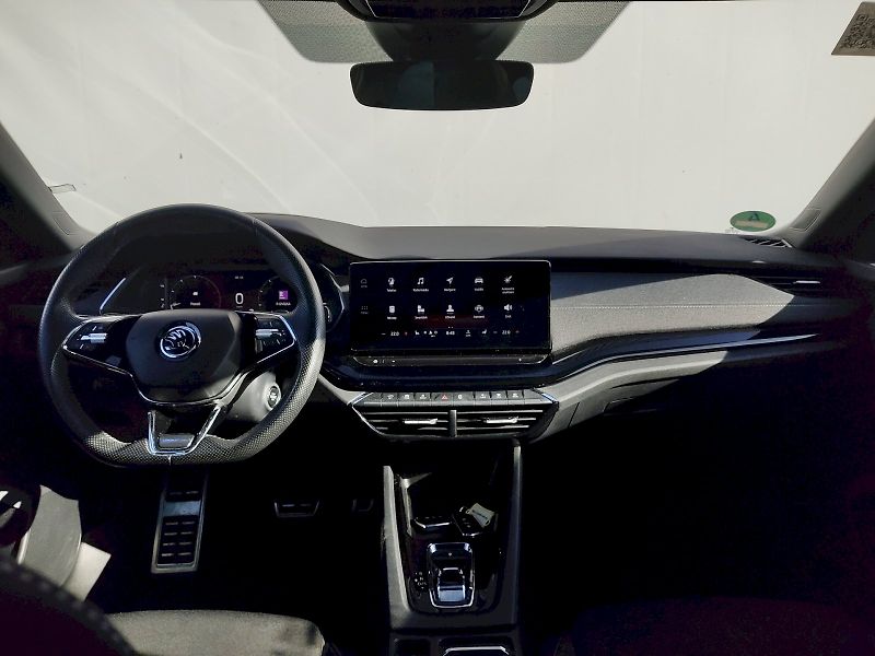 Škoda Octavia (2022) Combi SportLine 2,0 tdi 110 Kw - fotka 5 z 37