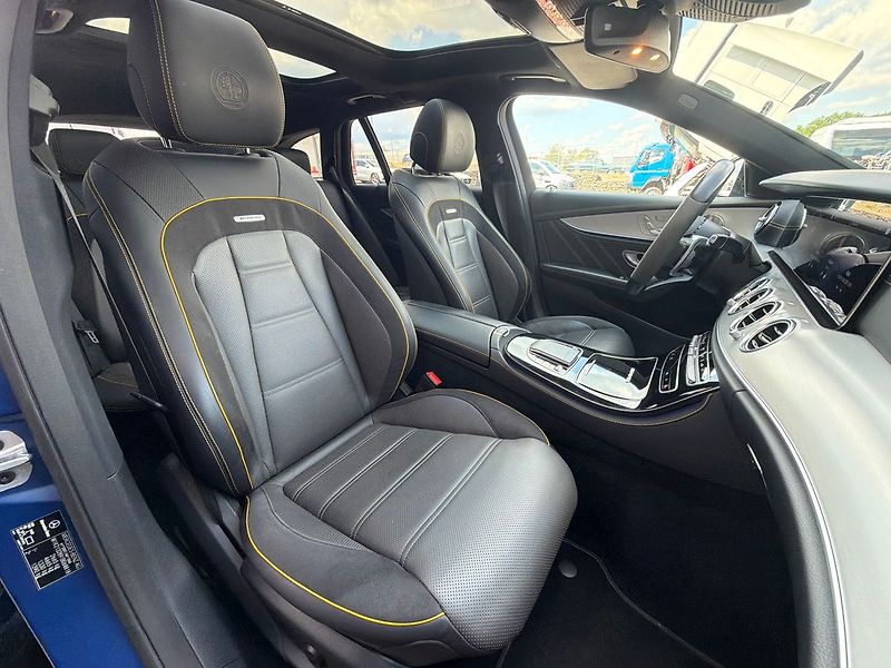Mercedes-Benz Třídy E 63 S AMG - fotka 29 z 47