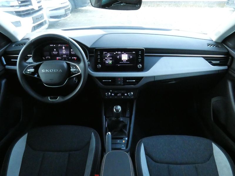 Škoda Scala FL Top Selection 1.0 TSI /85kW - fotka 16 z 30