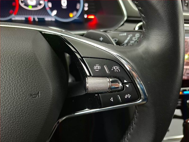 Škoda Superb (2023) 2.0 TDI - fotka 20 z 24