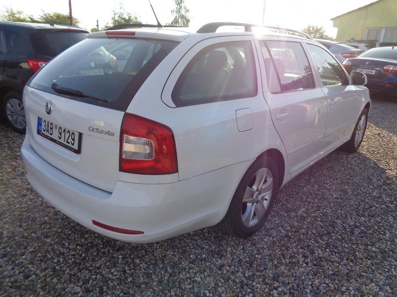 Škoda Octavia 2,0 TDI - fotka 6 z 12