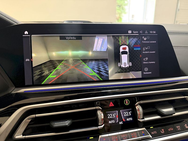BMW X7 xDrive30d M-Sport Laser FULL - fotka 38 z 53