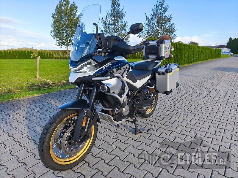 CFMOTO 800 MT (2024) Explore - fotka 3 z 11