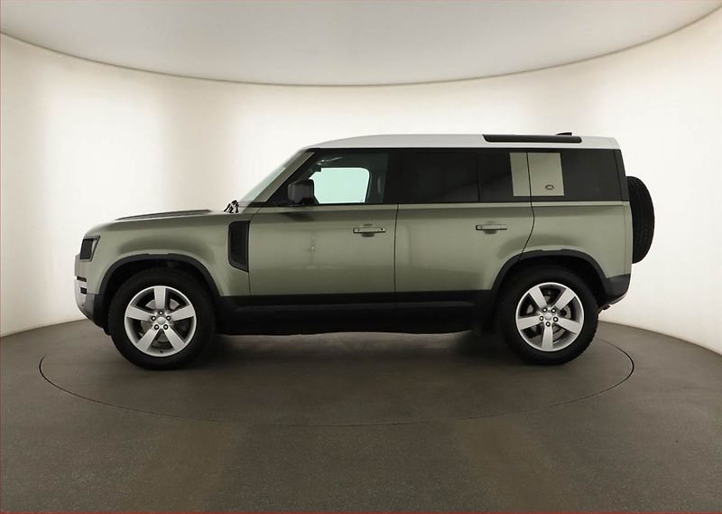 Land Rover Defender (2021) D250 AWD - fotka 3 z 17