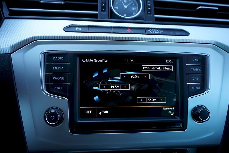 Volkswagen Passat (2015) TDI 110 kW DSG Comfortline Var - fotka 17 z 29