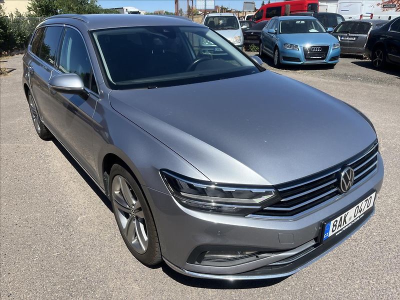 Volkswagen Passat 2,0 TDi 110KW DSG LED ELEGANCE - fotka 3 z 50
