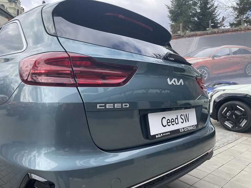 Kia Ceed SW (2025) 1,5T-GDi  TOP 