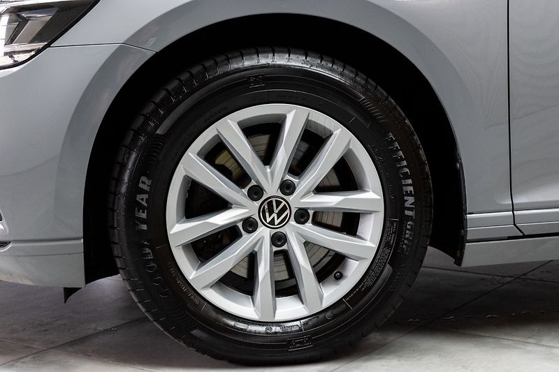 Volkswagen Passat TDI 110kW BUSINESS*2xPNEU*ČR 1 - fotka 32 z 39