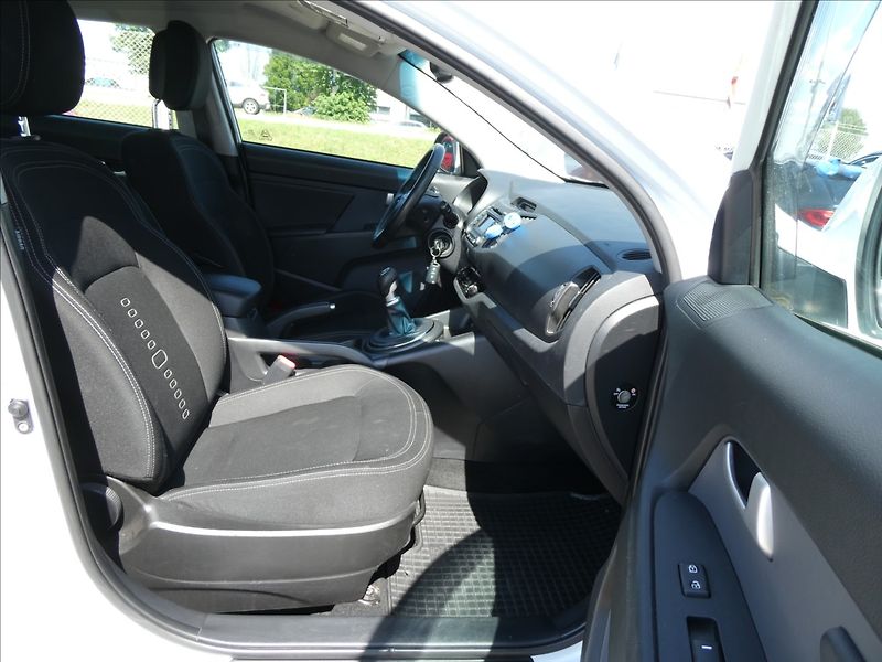 Kia Sportage 2,0 CRDi 135kW AWD 2x kola, ČR - fotka 24 z 41
