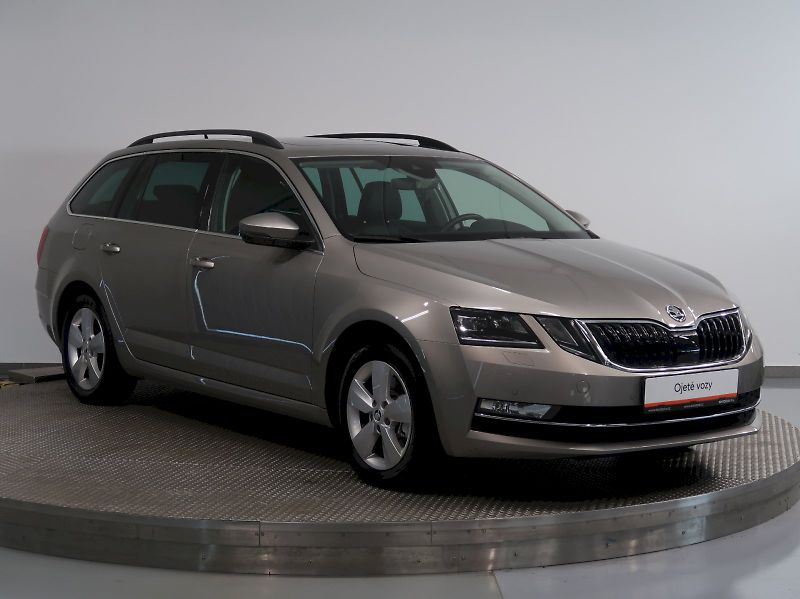 Škoda Octavia (2018) STYLE 1.5TSI 110KW DSG DCC NAV - fotka 6 z 39
