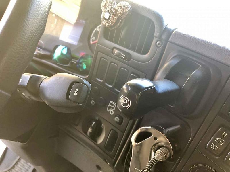 Popelářský vůz Scania G320.