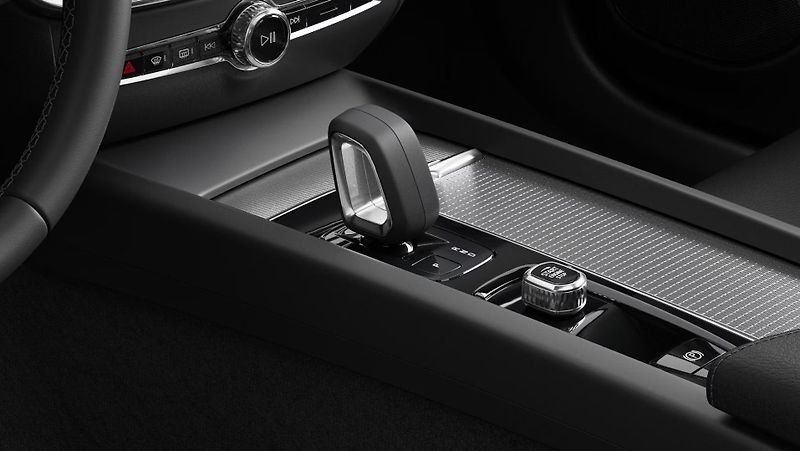 Volvo V60 (2026) B4 AUT DARK PLUS - fotka 8 z 9