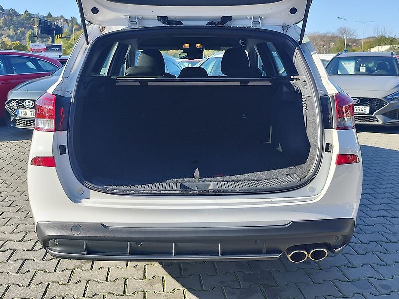 Hyundai i30 1.5 T-GDI/117kW N-Line - fotka 9 z 36
