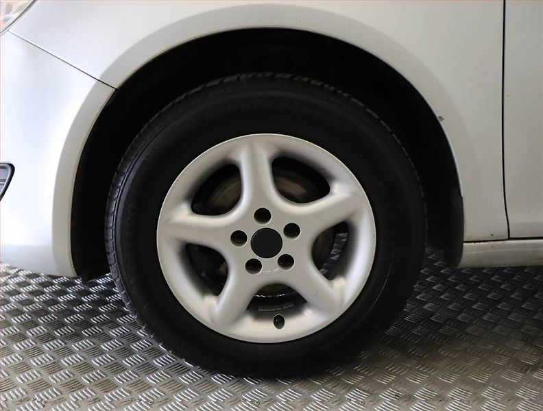 Škoda Roomster (2011) 1.4 16V, Serv.kniha - fotka 15 z 18
