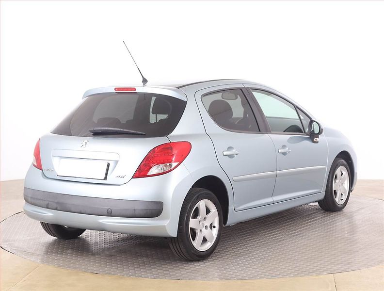 Peugeot 207 (2012) 1.4 HDI, Serv.kniha, Tempomat - fotka 5 z 15