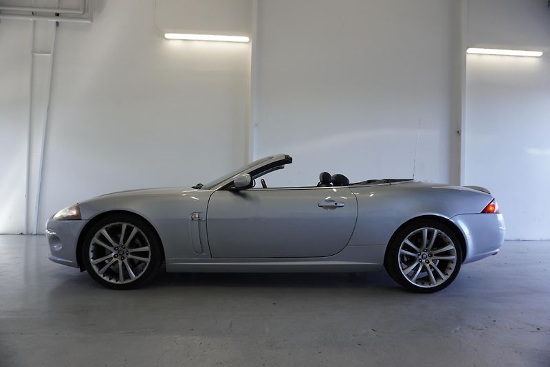 Jaguar XK 4.2 V8 kabrio - fotka 5 z 30