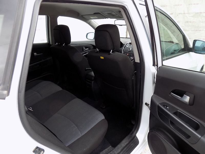 Kia Ceed (2012) 1.6GDi/2.Maj.ČR/Klimatizace/ - fotka 19 z 34