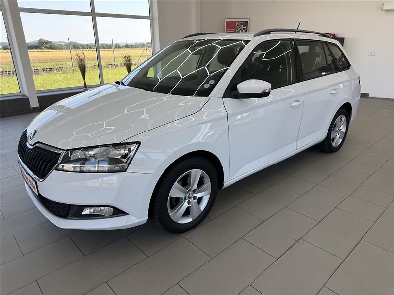 Škoda Fabia 1,0 TSI, tažné, LED, CarPlay - fotka 1 z 35