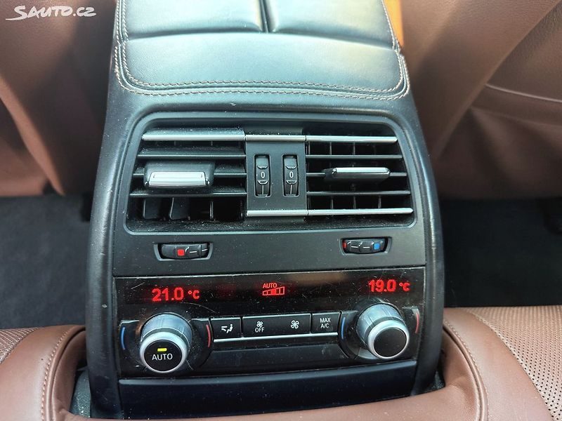 BMW Řada 6 650i xDrive CZ - fotka 37 z 39