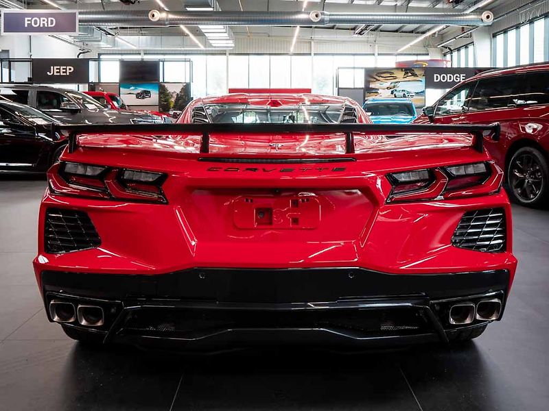 Chevrolet Corvette (2026) 6.2 Stingray 3LT Z51 Facelift - fotka 4 z 45