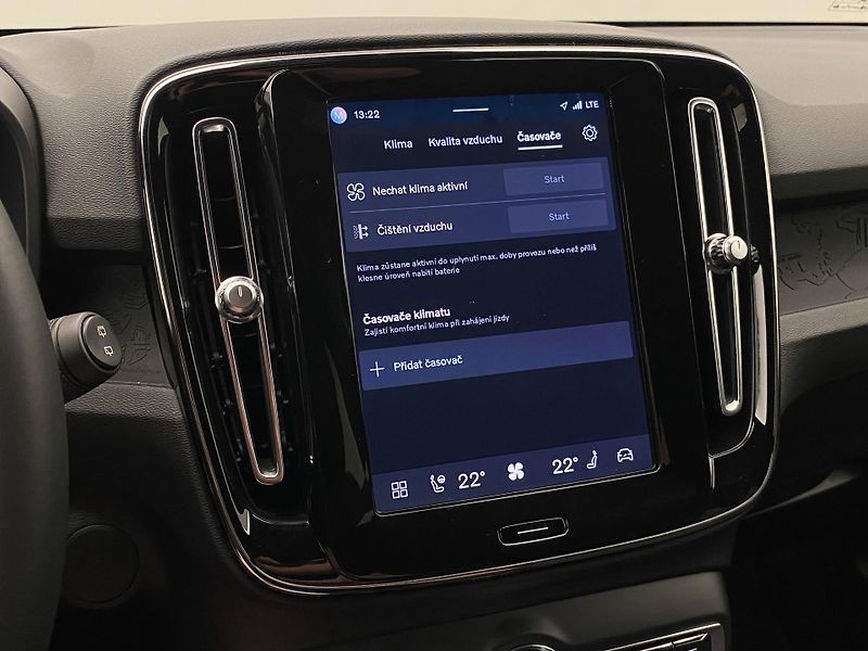 Volvo XC40 PURE ELECTRIC RECHARGE PLUS - fotka 39 z 55