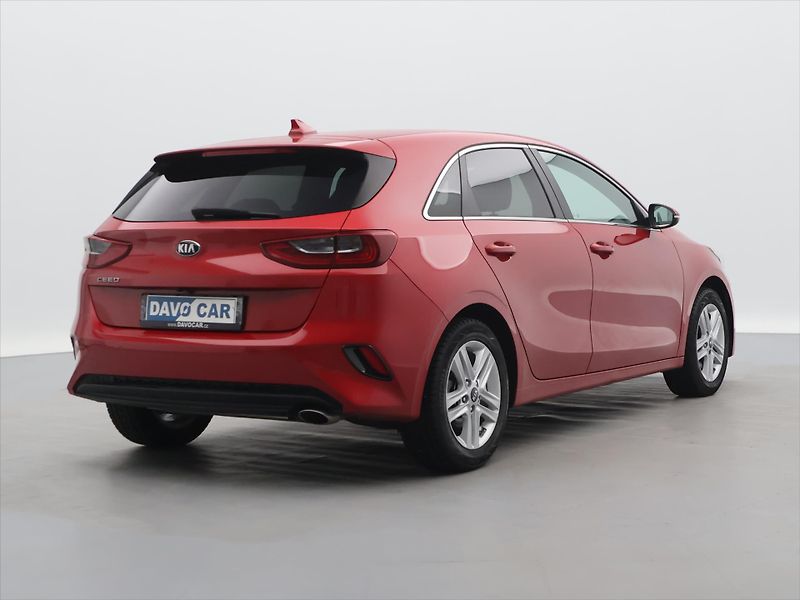 Kia Ceed 1.0 T-GDi 88kW GT-Line CZ - fotka 7 z 27