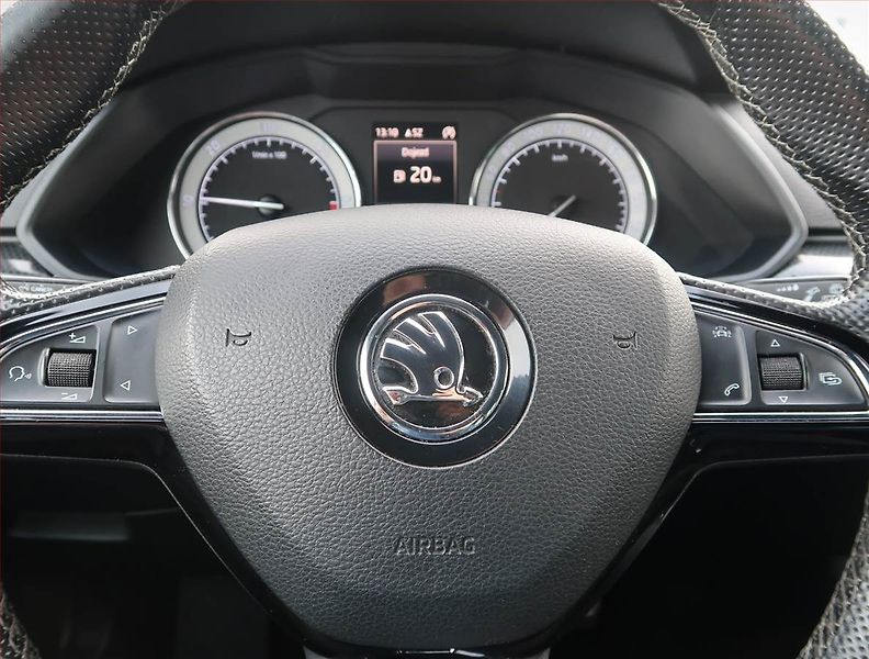 Škoda Superb (2016) 2.0 TDI, 4X4, Kůže, Navi - fotka 16 z 23