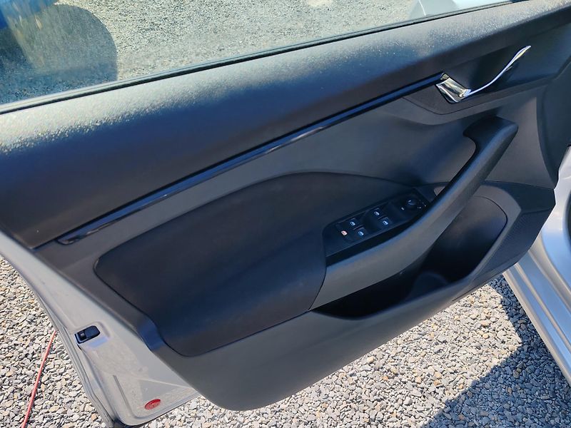 Škoda Scala 1.0 TSI 85KW - fotka 13 z 25