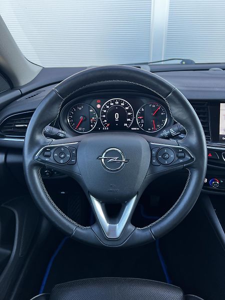 Opel Insignia 1.5T 121kW Aut. Innovation - fotka 9 z 27
