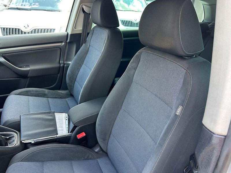 Volkswagen Golf (2011) 1.6 TDi 77KW 4-MOTION SERVISKA - fotka 12 z 34